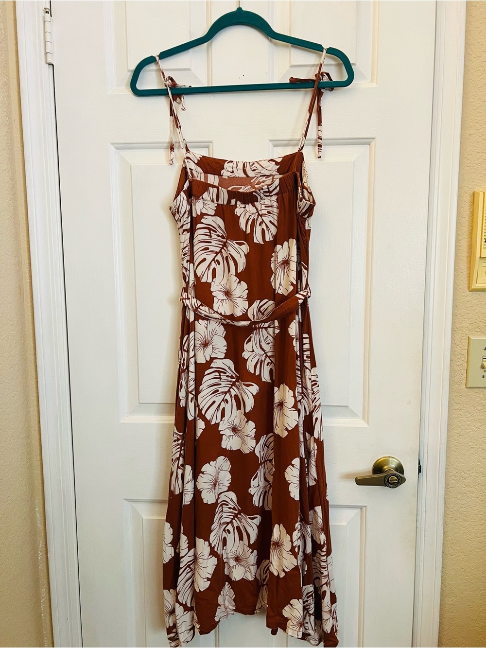 Roxy Tie-Shoulder Maxi Dress - Picture 2 of 3